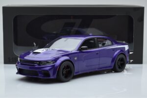 Dodge Charger Super Bee Vijoličen GT Spirit 1:18 GT895 Smola – slika 6 od 6