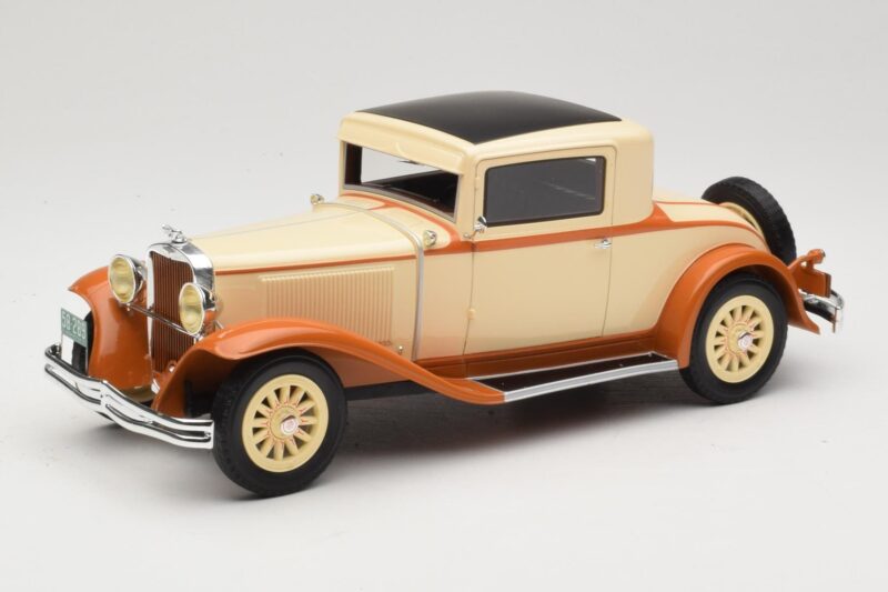 Dodge Eight DG Coupe Bež BoS Models 1:18 BOS289 Smola