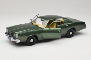 Dodge Monaco Zelen Hunter GreenLight 1:18 19045 Kovina – slika 2 od 8