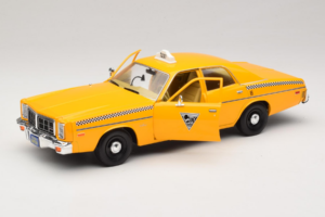 Dodge Monaco Taxi Rocky III GreenLight 1:18 19111 Kovina – slika 2 od 8