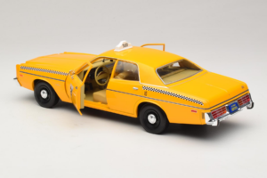 Dodge Monaco Taxi Rocky III GreenLight 1:18 19111 Kovina – slika 5 od 8