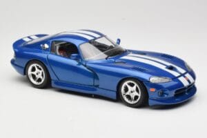 Dodge Viper GTS SR II Modra z Belimi Črtami Bburago 1:18 3330 Kovina – slika 6 od 8