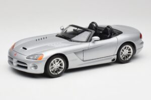 Dodge Viper SRT-10 Bright Srebrna Bburago 1:18 34908 Kovina