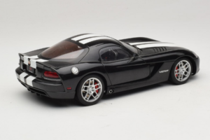 Dodge Viper SRT-10 Coupe Črn AUTOart 1:18 71712 Kovina – slika 3 od 8