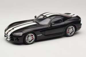 Dodge Viper SRT-10 Coupe Črn AUTOart 1:18 71712 Kovina