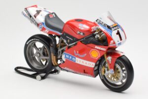 Ducati 998R WSB #1 T. Bayliss Ducati Infostrada 2002 Minichamps 1:12 122021201 Kovina – slika 4 od 6