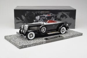 Duesenberg Model J Torpedo Disappearing Top Convertible Coupe Srebrn Črn Minichamps 1:18 107150431 Smola – slika 6 od 6