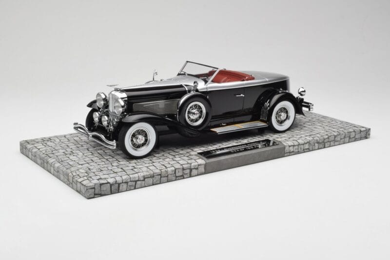 Duesenberg Model J Torpedo Disappearing Top Convertible Coupe Srebrn Črn Minichamps 1:18 107150431 Smola