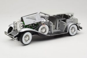 Duesenberg SJ Srebrna GreenLight 1:18 13525 Kovina – slika 2 od 8