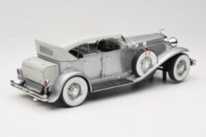 Duesenberg SJ Srebrna GreenLight 1:18 13525 Kovina – slika 3 od 8