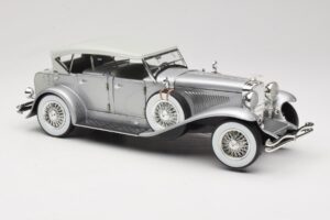 Duesenberg SJ Srebrna GreenLight 1:18 13525 Kovina – slika 6 od 8