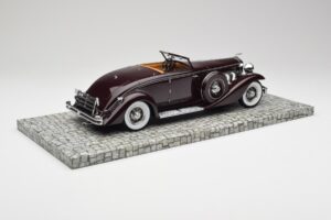 Duesenberg SJN Convertible Coupe Bordo Minichamps 1:18 107150331 Kovina – slika 5 od 6