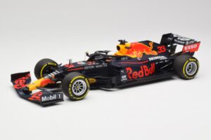 Aston Martin Red Bull Racing RB16 #33 M. Verstappen Abu Dhabi GP Winner 2020 Minichamps 1:18 110201733 Kovina