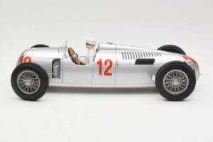 Auto Union Type C #12 H. Stuck Hungarian GP Budapest 1936 Minichamps 1:18 155361012 Kovina – slika 3 od 6