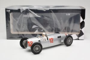 Auto Union Type C #12 H. Stuck Hungarian GP Budapest 1936 Minichamps 1:18 155361012 Kovina – slika 6 od 6