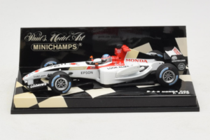 BAR 006 Honda #10 T. Sato BAR Honda F1 Team 2004 Minichamps 1:43 400040010 Kovina