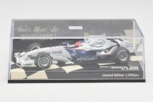 BMW Sauber F1.08 #4 R. Kubica Showcar 2008 Minichamps 1:43 400080084 Kovina – slika 5 od 5