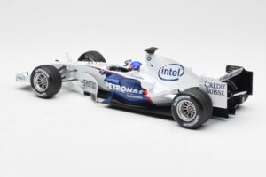 BMW Sauber F1.06 #17 J. Villeneuve F1 2006 Minichamps 1:18 100060017 Kovina – slika 5 od 6