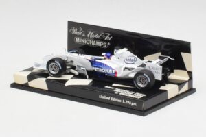 BMW Sauber F1.06 J. Villeneuve Showcar F1 2006 Minichamps 1:43 400060087 Kovina – slika 2 od 5