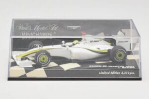 Brawn GP Mercedes BGP001 #22 J. Button Showcar 2009 Minichamps 1:43 400090092 Kovina – slika 5 od 5