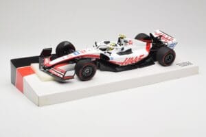 Haas VF-22 #47 M. Schumacher Bahrain GP 2022 Minichamps 1:18 147220147 Kovina – slika 2 od 7