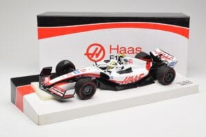 Haas VF-22 #47 M. Schumacher Bahrain GP 2022 Minichamps 1:18 147220147 Kovina – slika 7 od 7
