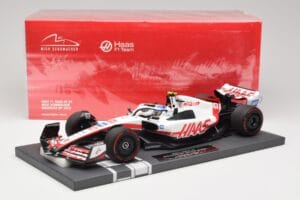 Haas VF-22 #47 M. Schumacher Brazilian GP 2022 Minichamps 1:18 117222147 Smola – slika 7 od 7