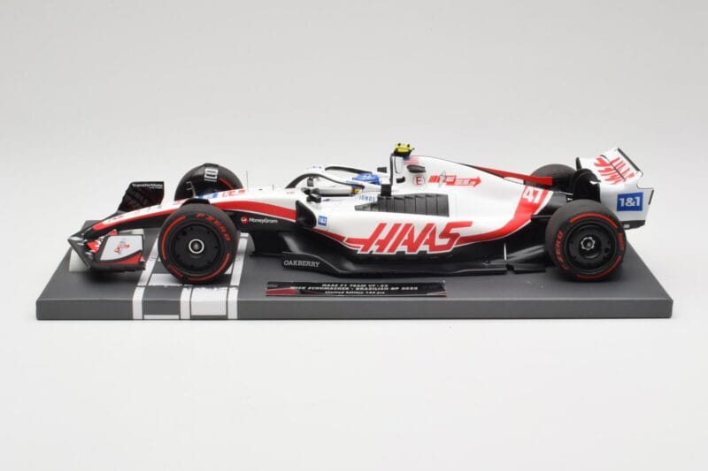 Haas VF-22 #47 M. Schumacher Brazilian GP 2022 Minichamps 1:18 117222147 Smola