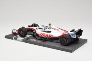 Haas VF-22 #47 M. Schumacher British GP 2022 Minichamps 1:18 117221047 Smola – slika 5 od 7