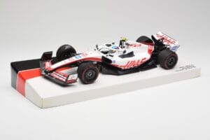 Haas VF-22 #47 M. Schumacher British GP Points 2022 Minichamps 1:18 147221047 Kovina – slika 2 od 6
