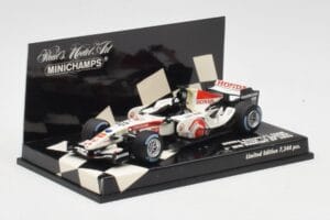 Honda RA106 #12 J. Button Hungarian GP Winner F1 2006 Minichamps 1:43 400060112 Kovina – slika 2 od 5
