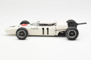 Honda RA272 #11 R. Ginther Mexican Grand Prix 1965 AUTOart 1:18 86597 Kovina – slika 4 od 8