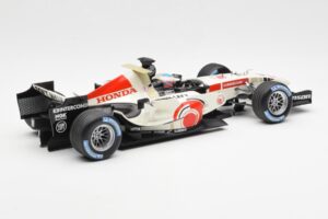 Honda Racing Team RA106 #12 J. Button F1 2006 Minichamps 1:18 100060012 Kovina – slika 2 od 6