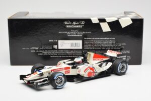 Honda Racing Team RA106 #12 J. Button F1 2006 Minichamps 1:18 100060012 Kovina – slika 6 od 6