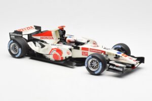 Honda Racing Team RA106 #11 R. Barrichello F1 2006 Minichamps 1:18 100060011 Kovina – slika 4 od 6