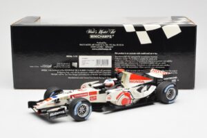 Honda Racing Team RA106 #11 R. Barrichello F1 2006 Minichamps 1:18 100060011 Kovina – slika 6 od 6