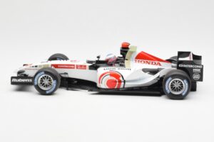 Honda RA106 Honda Racing Team R. Barrichello F1 Showcar 2006 Minichamps 1:18 08MF1-06B-CRB18 Kovina – slika 3 od 6