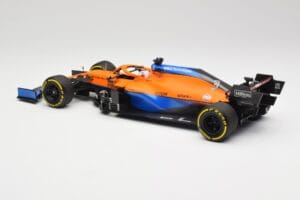McLaren MCL35M #3 D. Ricciardo Bahrain GP 2021 Minichamps 1:18 530211803 Kovina – slika 5 od 7