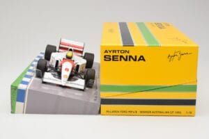 McLaren Ford MP4/8 #8 A. Senna Winner Australian GP 1993 Minichamps 1:18 543933838 Kovina – slika 6 od 7