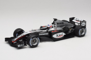 McLaren MP4/19 Mercedes K. Raikkonen F1 2004 Minichamps 1:18 530041806 Kovina