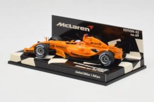 McLaren Mercedes MP4-20 G. Paffett Test Car 2006 Minichamps 1:43 530064395 Kovina – slika 3 od 5