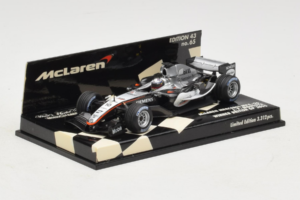 McLaren MP4-20 Mercedes #10 J.P. Montoya British GP Winner F1 2005 Minichamps 1:43 530054320 Kovina – slika 2 od 5