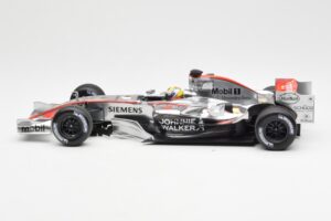 McLaren Mercedes MP4-21 #4 J.P. Montoya F1 2006 Minichamps 1:18 530061804 Kovina – slika 3 od 6