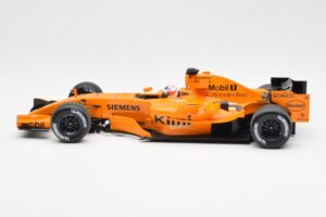 McLaren MP4-21 Mercedes #3 K. Raikkonen Interim Livery 2006 Minichamps 1:18 530061873 Kovina – slika 3 od 6