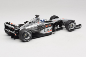 McLaren MP4-15 #2 D. Coulthard F1 2000 Minichamps 1:18 B66962118 Kovina – slika 2 od 6