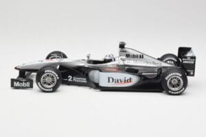 McLaren MP4-15 #2 D. Coulthard F1 2000 Hot Wheels 1:18 26740 Kovina – slika 3 od 6