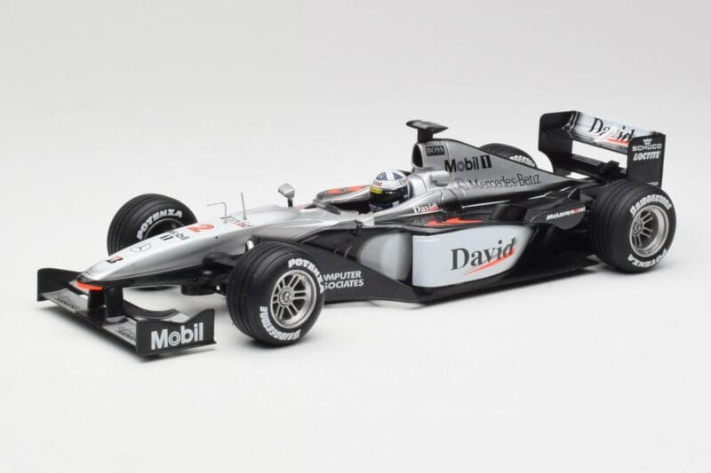 McLaren MP4-15 #2 D. Coulthard F1 2000 Hot Wheels 1:18 26740 Kovina