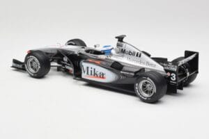 McLaren MP4-16 #4 M. Häkkinen F1 2001 Hot Wheels 1:18 50198 Kovina – slika 5 od 6
