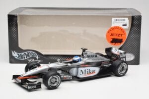 McLaren MP4-16 #4 M. Häkkinen F1 2001 Hot Wheels 1:18 50198 Kovina – slika 6 od 6