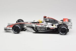 McLaren MP4-21 L. Hamilton Silverstone Test 2006 Minichamps 1:18 530061884 Kovina – slika 3 od 6